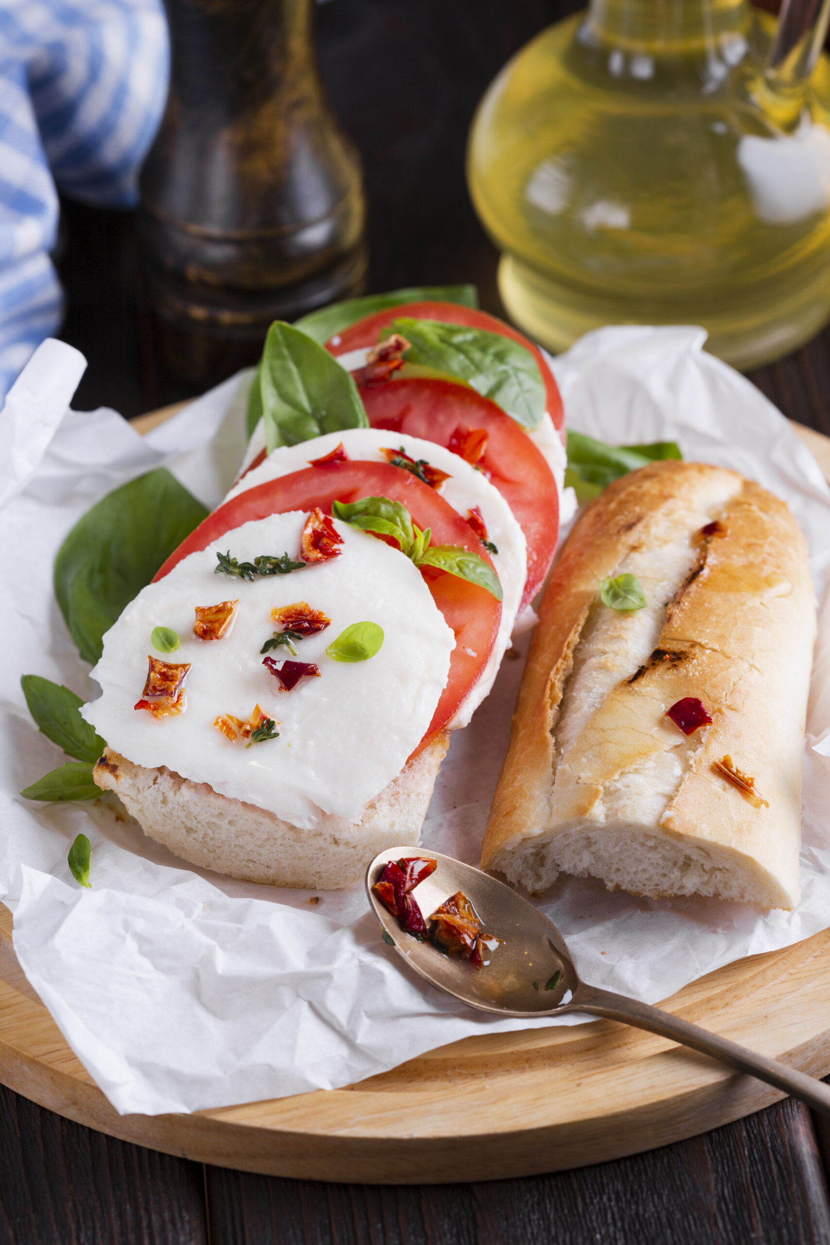 tasty-baguette-with-mozzarella-plate